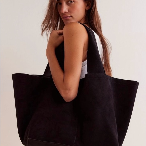 *NWT* ~ Free People  ~  Blair Reversible Vegan Suede Tote Bag ~ BLACK ~ *NWT* - Picture 7 of 14